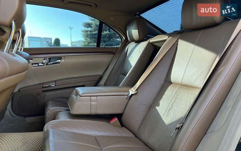 Седан Mercedes-Benz S-Class 2008 в Львове