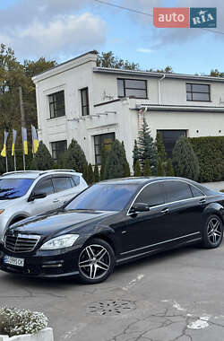 Седан Mercedes-Benz S-Class 2010 в Чорткове