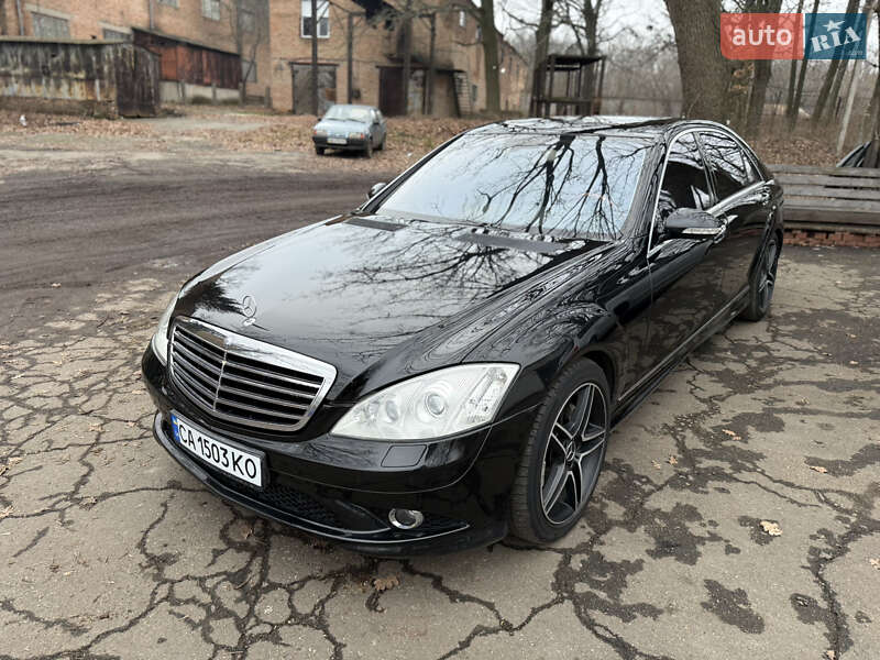 Седан Mercedes-Benz S-Class 2007 в Умані