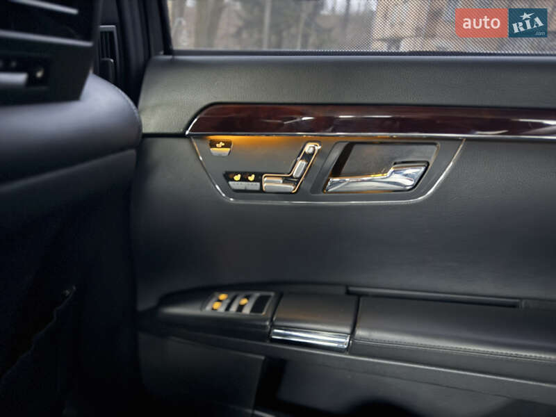 Седан Mercedes-Benz S-Class 2007 в Умані