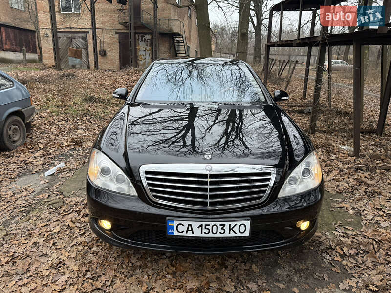 Седан Mercedes-Benz S-Class 2007 в Умані