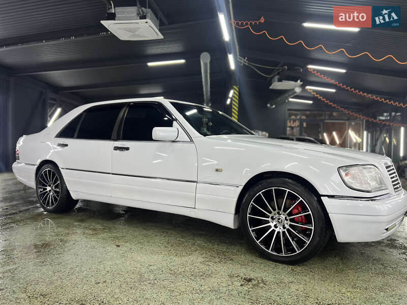 Седан Mercedes-Benz S-Class 1998 в Кривом Роге