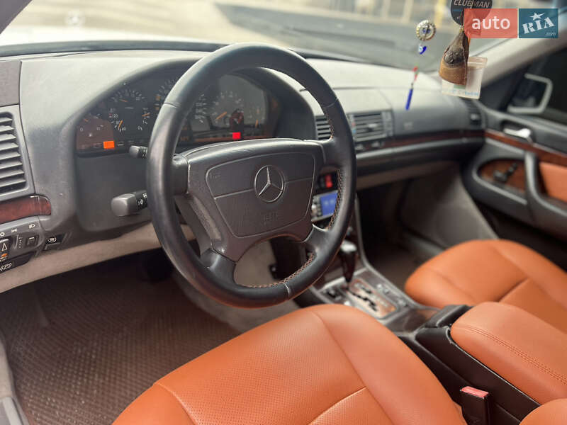 Седан Mercedes-Benz S-Class 1998 в Кривом Роге