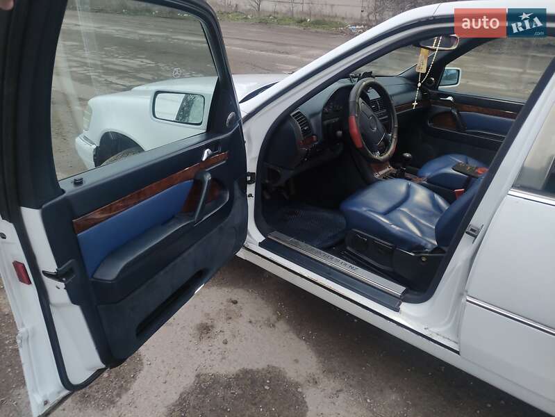 Седан Mercedes-Benz S-Class 1992 в Запорожье