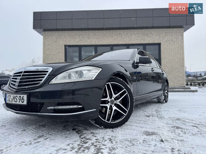 Седан Mercedes-Benz S-Class 2011 в Сарнах