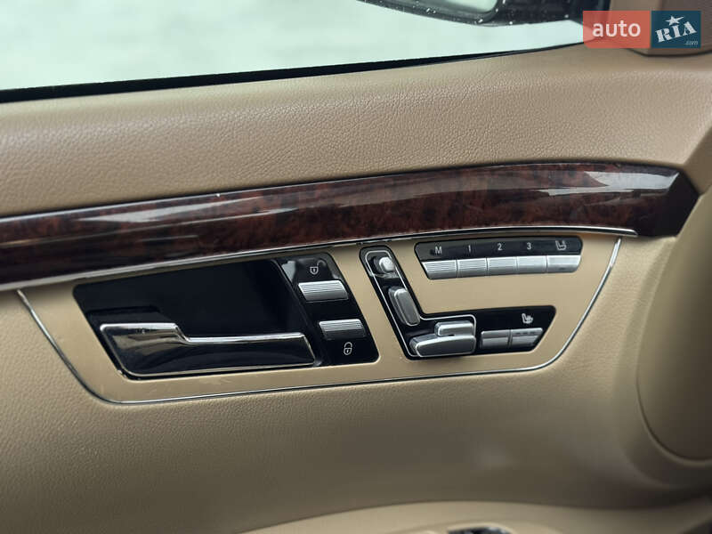 Седан Mercedes-Benz S-Class 2011 в Сарнах