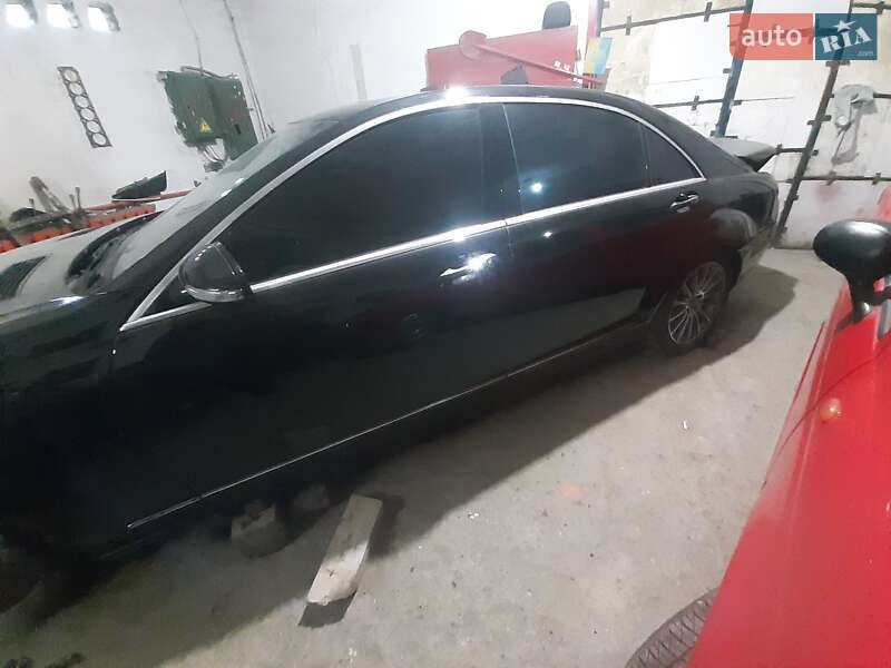 Седан Mercedes-Benz S-Class 2007 в Львове