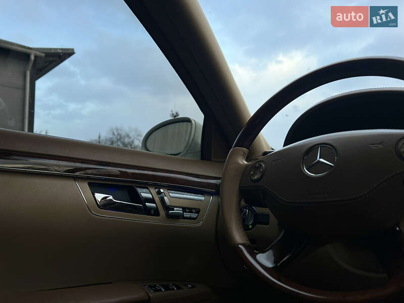 Седан Mercedes-Benz S-Class 2008 в Одесі