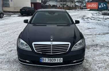 Седан Mercedes-Benz S-Class 2010 в Гадячі