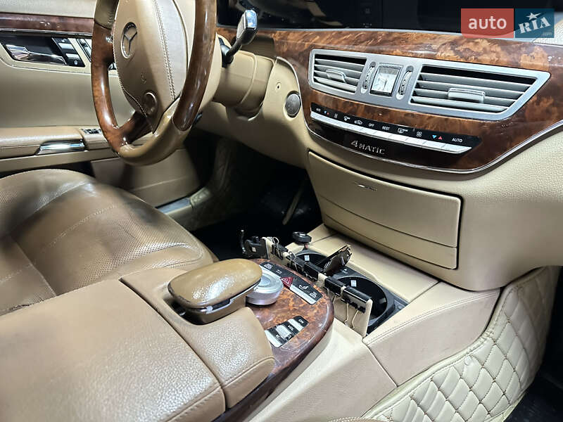 Седан Mercedes-Benz S-Class 2009 в Киеве