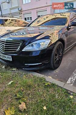 Седан Mercedes-Benz S-Class 2011 в Мукачево