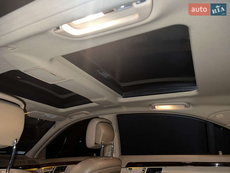 Седан Mercedes-Benz S-Class 2007 в Черноморске