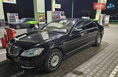 Седан Mercedes-Benz S-Class 2012 в Виннице