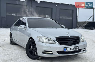 Седан Mercedes-Benz S-Class 2005 в Владимире