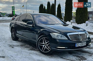 Седан Mercedes-Benz S-Class 2011 в Сарнах