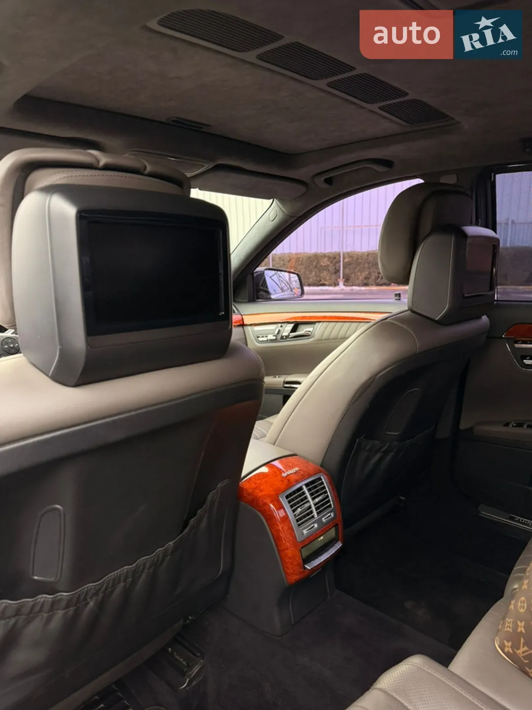 2010 Mercedes-Benz S-klasse - мініатюра 30