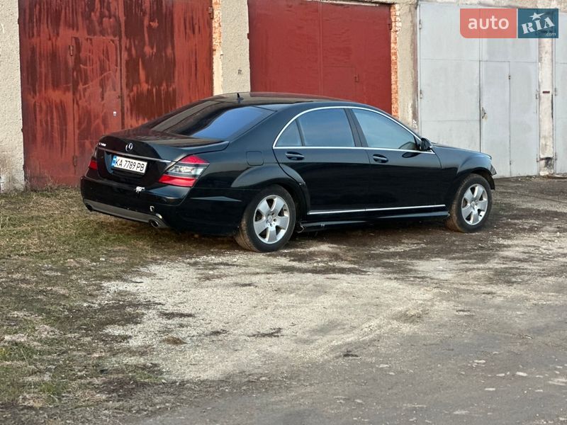 Mercedes-Benz S-Class 2006