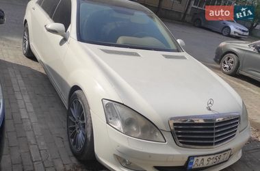 Седан Mercedes-Benz S-Class 2007 в Ужгороде