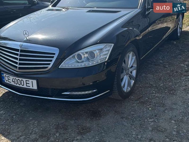 Mercedes-Benz S-Class 2013