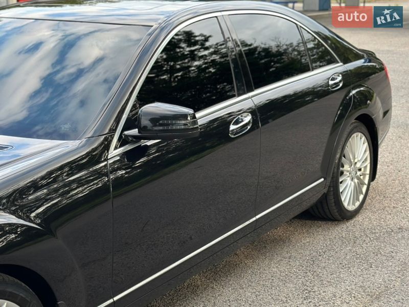 Седан Mercedes-Benz S-Class 2006 в Черновцах