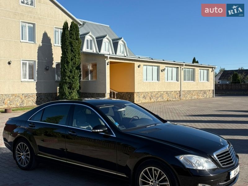 Mercedes-Benz S-Class 2006