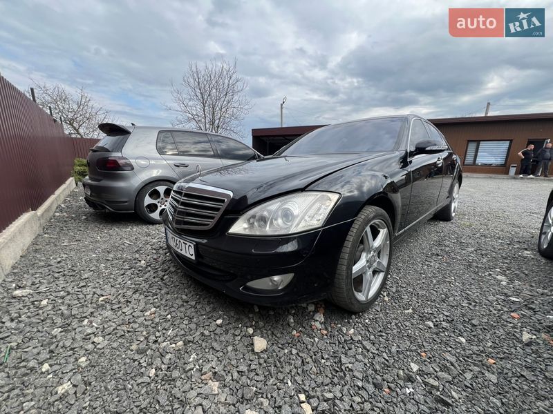 Mercedes-Benz S-Class 2006