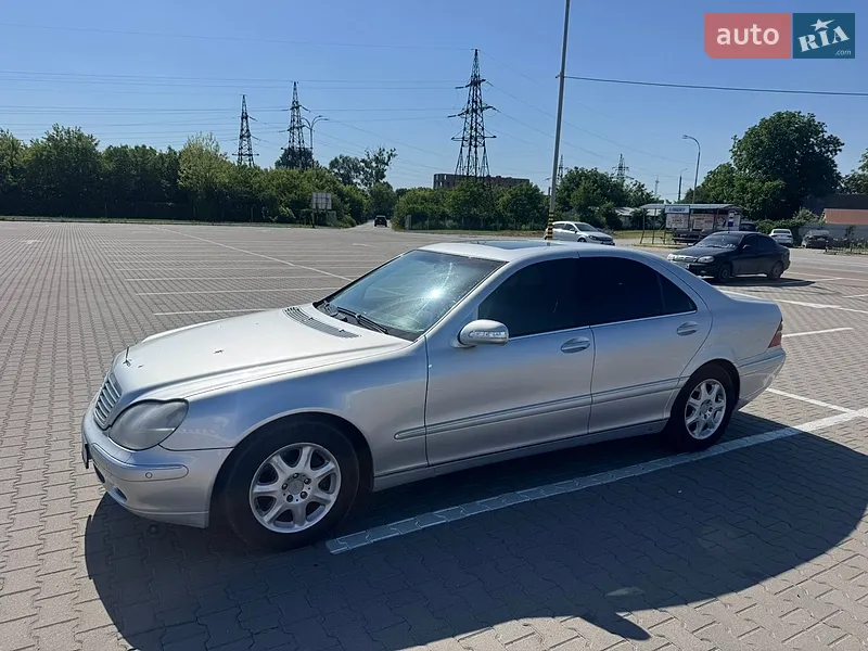 Mercedes-Benz S-Class 2000