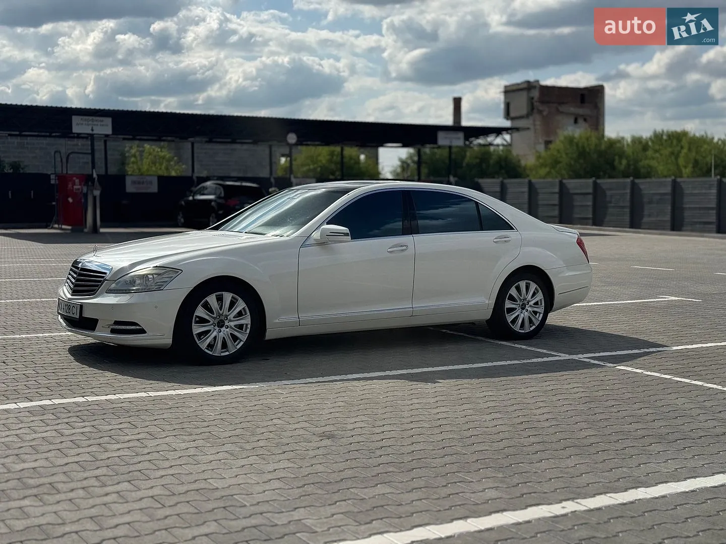 2010 Mercedes-Benz S-klasse - мініатюра 11