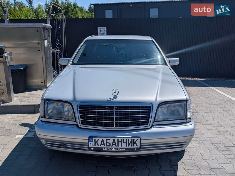 Mercedes-Benz S-Class