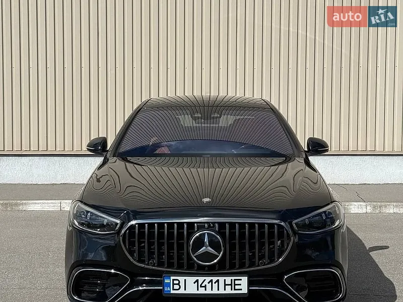 Mercedes-Benz S-Class