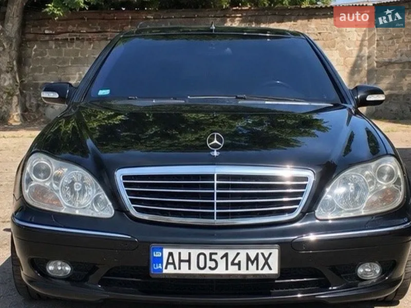 Mercedes-Benz S-Class