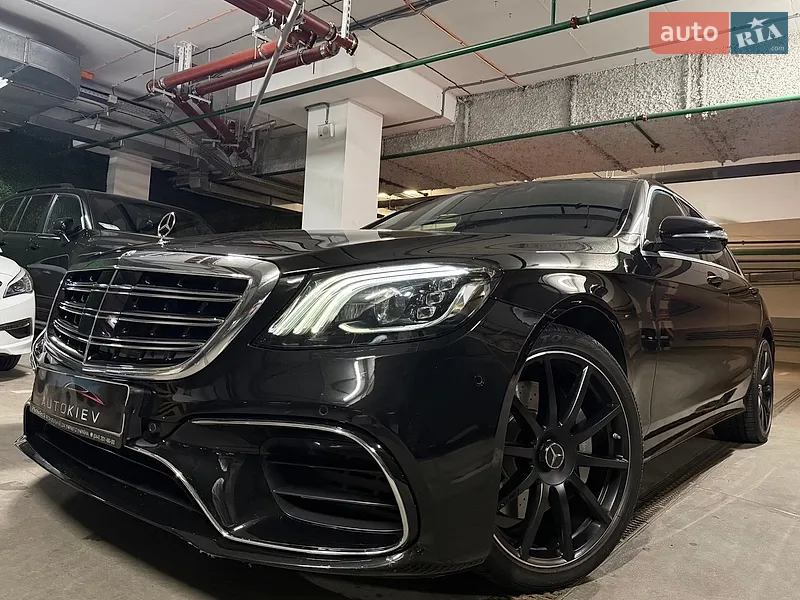 Mercedes-Benz S-Class