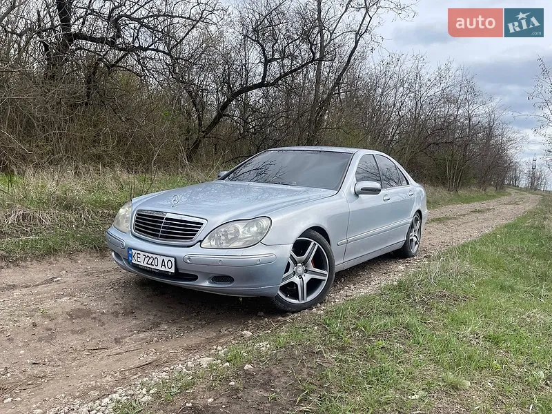 Mercedes-Benz S-Class 2000