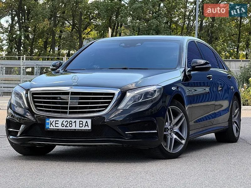 Mercedes-Benz S-Class