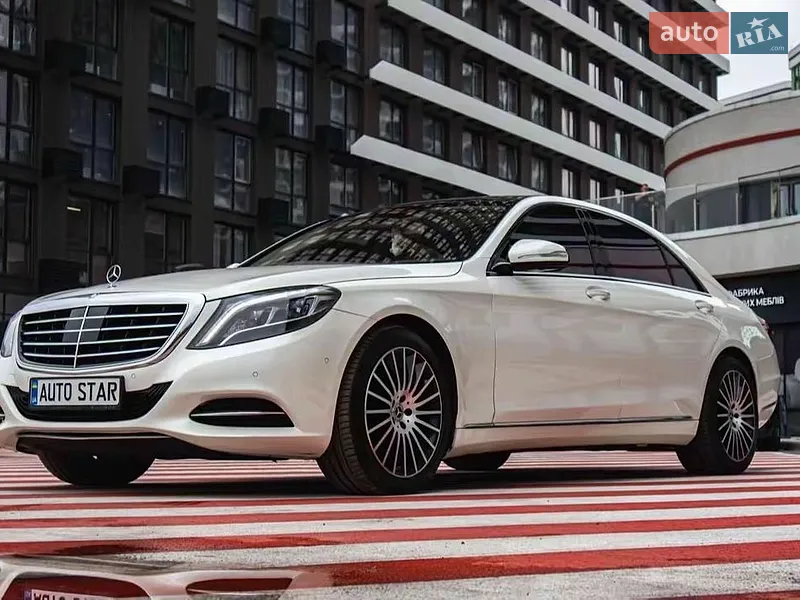 Mercedes-Benz S-Class