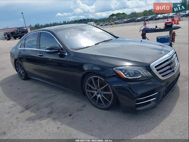 Mercedes-Benz S-Class