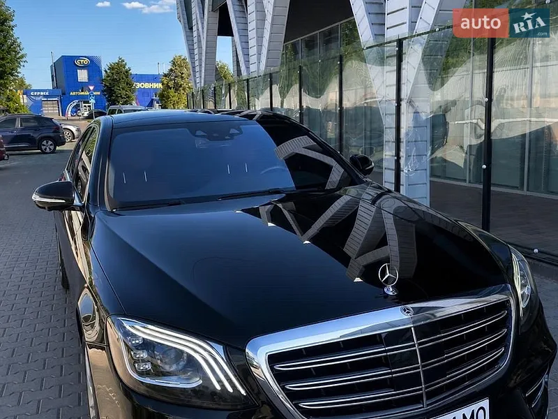 Mercedes-Benz S-Class