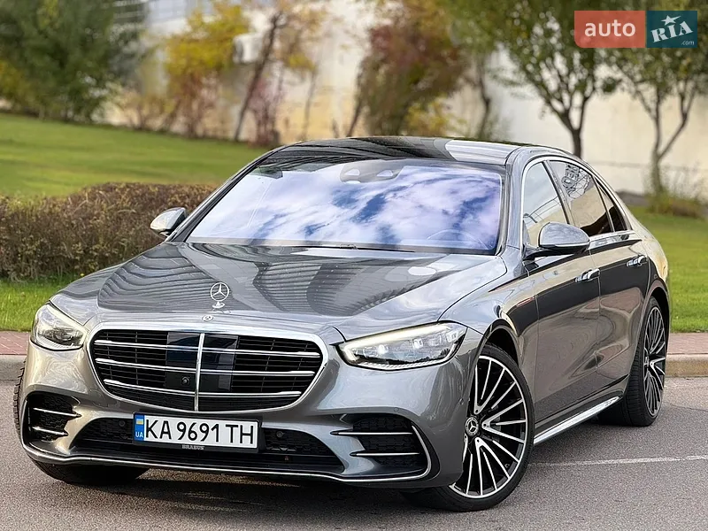 Mercedes-Benz S-Class