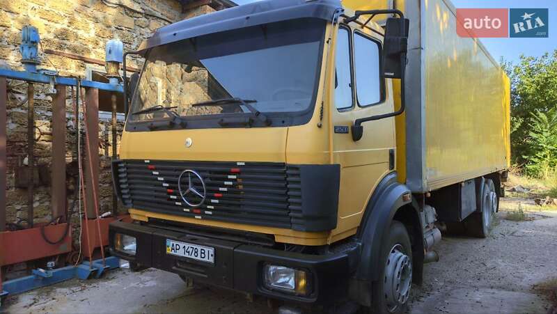 Mercedes-Benz SK-Series 1994