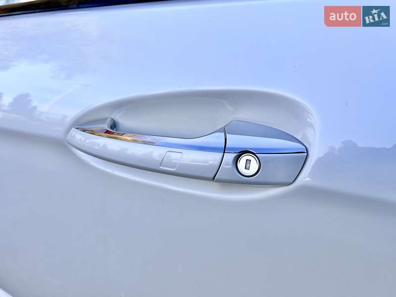 Родстер Mercedes-Benz SL-Class 2017 в Киеве фото 27 Родстер Mercedes-Benz SL-Class 2017 в Киеве