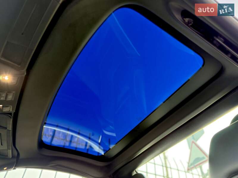 Родстер Mercedes-Benz SLC-Class 2019 в Киеве