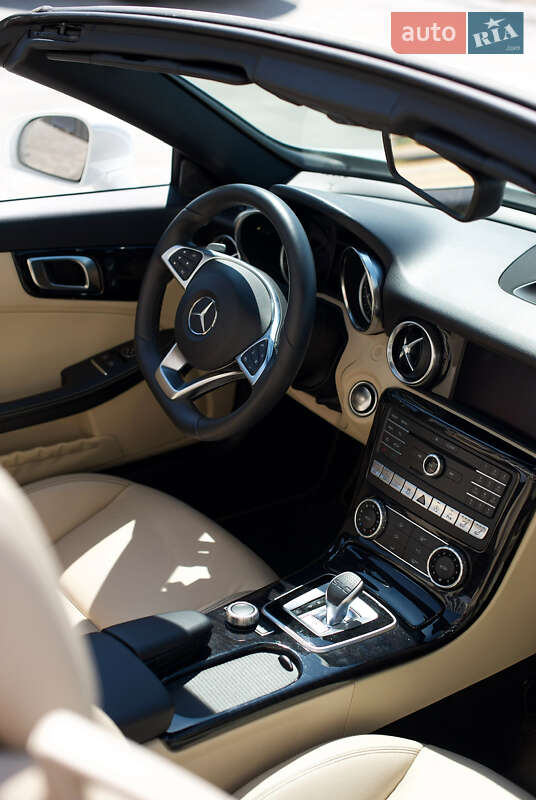 Родстер Mercedes-Benz SLC-Class 2017 в Киеве
