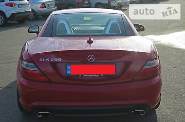 Кабріолет Mercedes-Benz SLK-Class 2012 в 