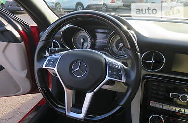 Кабріолет Mercedes-Benz SLK-Class 2012 в 