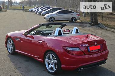 Кабріолет Mercedes-Benz SLK-Class 2012 в 