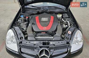 Родстер Mercedes-Benz SLK-Class 2010 в 
