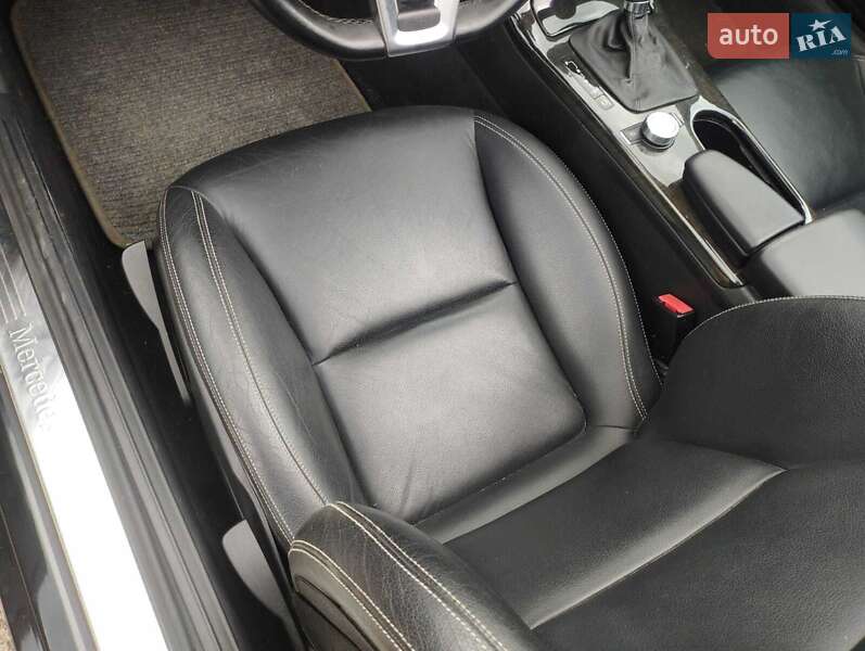 Родстер Mercedes-Benz SLK-Class 2011 в Долині