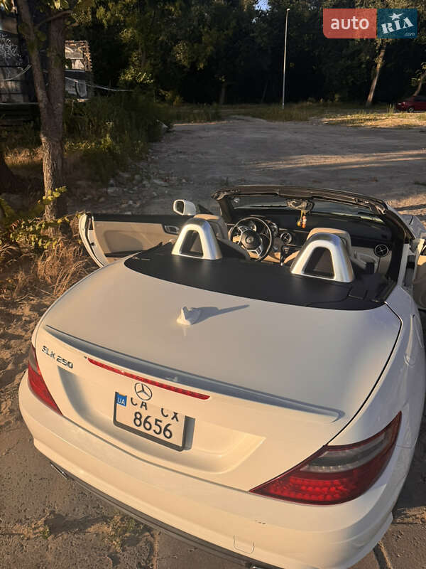 Родстер Mercedes-Benz SLK-Class 2015 в Киеве фото 3 Родстер Mercedes-Benz SLK-Class 2015 в Киеве