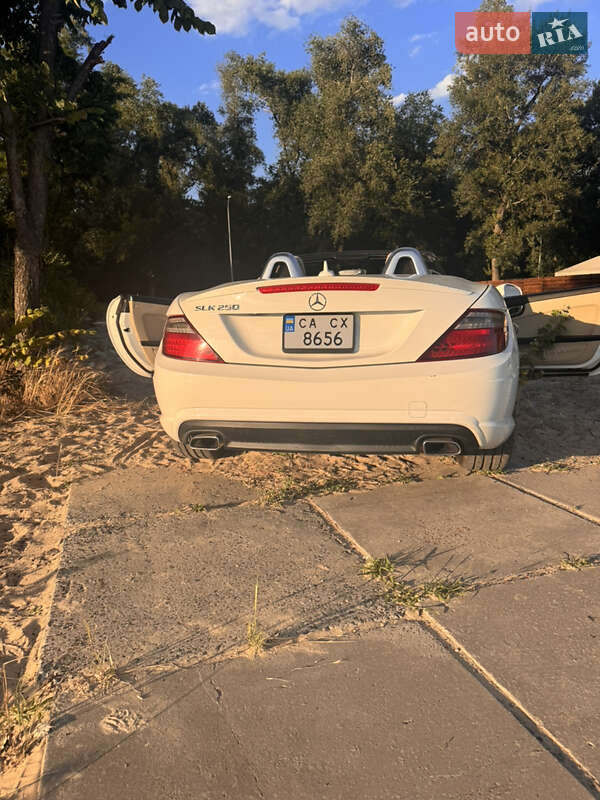 Родстер Mercedes-Benz SLK-Class 2015 в Киеве фото 4 Родстер Mercedes-Benz SLK-Class 2015 в Киеве