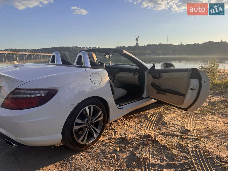 Родстер Mercedes-Benz SLK-Class 2015 в Киеве фото 13 Родстер Mercedes-Benz SLK-Class 2015 в Киеве